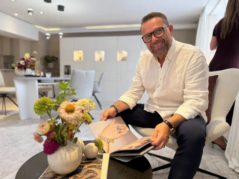 Markis Juwelier GmbH – Hinter den Kulissen – Bild 1
