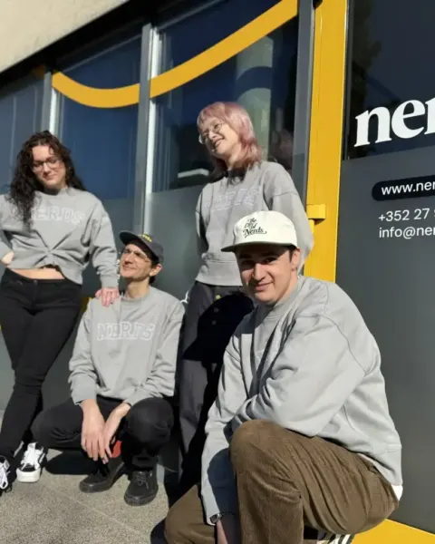 Nerds – ausgezeichneter FACHKRAFT Betrieb – Bild 1