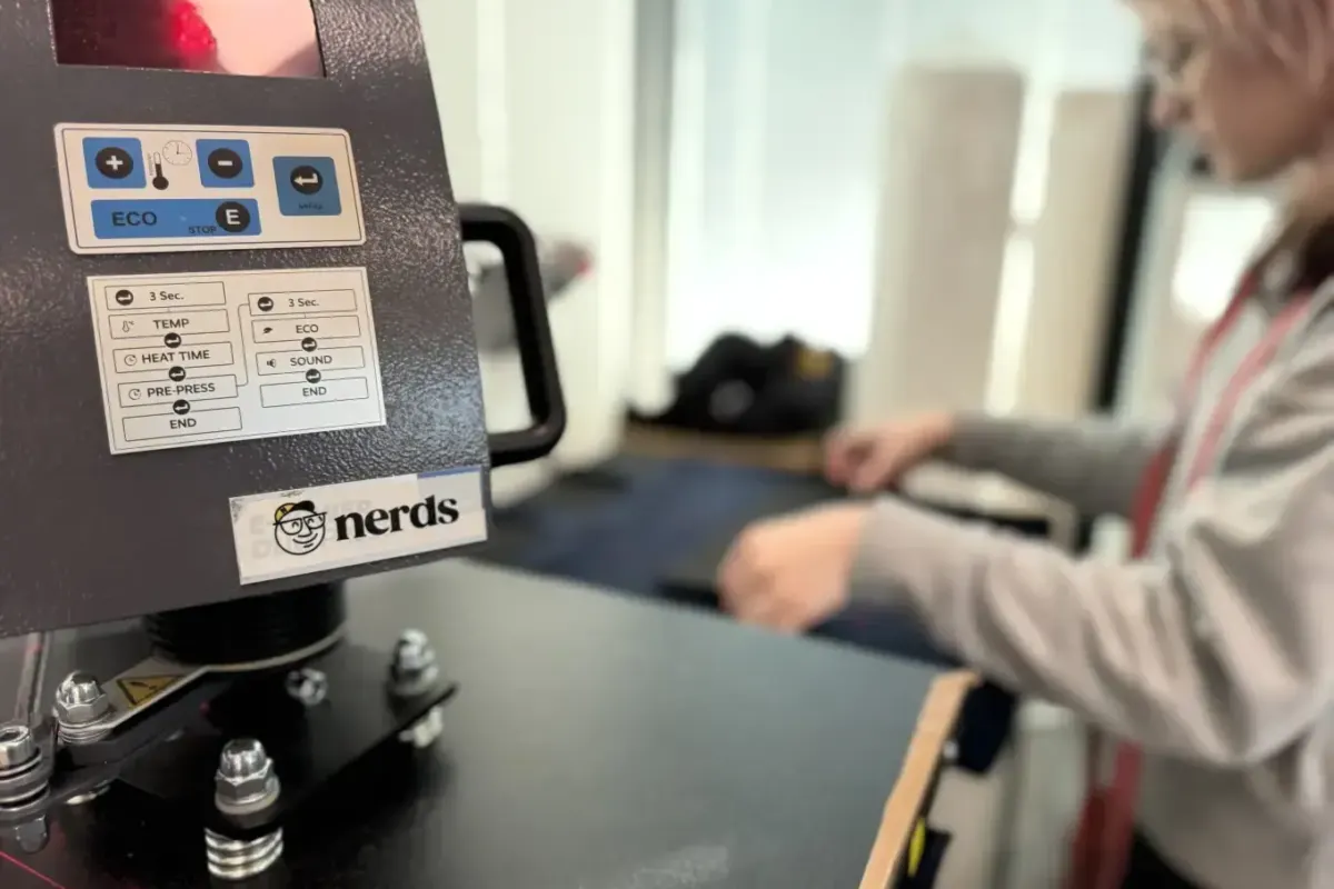 Nerds – ausgezeichneter FACHKRAFT Betrieb – Bild 2