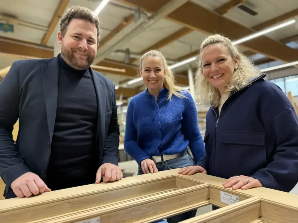 OST-Fenster S.A. – ausgezeichneter FACHKRAFT Betrieb – Bild 1